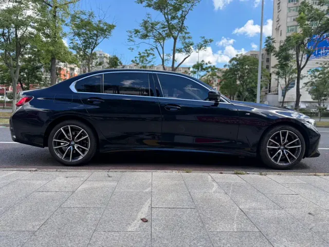 BMW 3 Series — Фото автомобиля 8