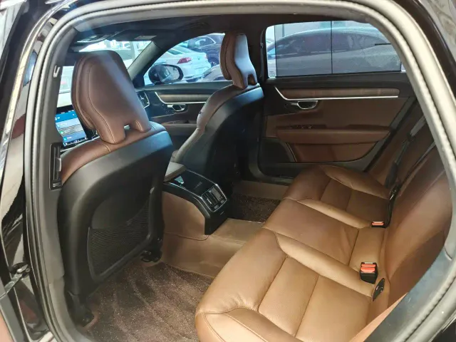 Volvo S90 — Фото автомобиля 7