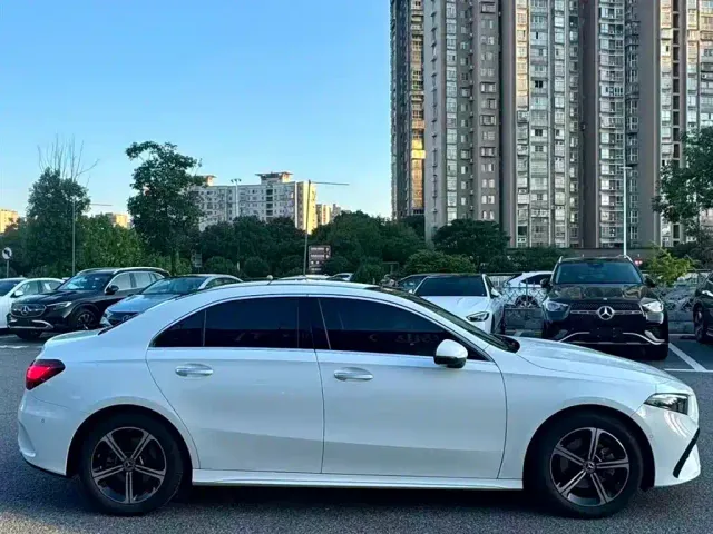 Mercedes-Benz A-Class — Фото автомобиля 5