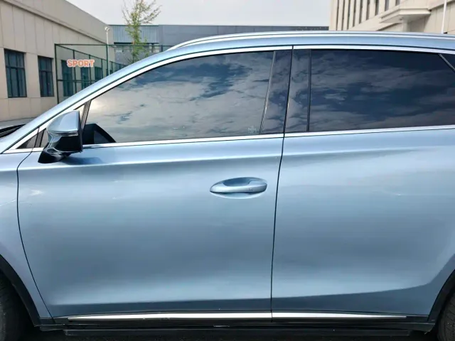 BYD Tang — Фото автомобиля 18