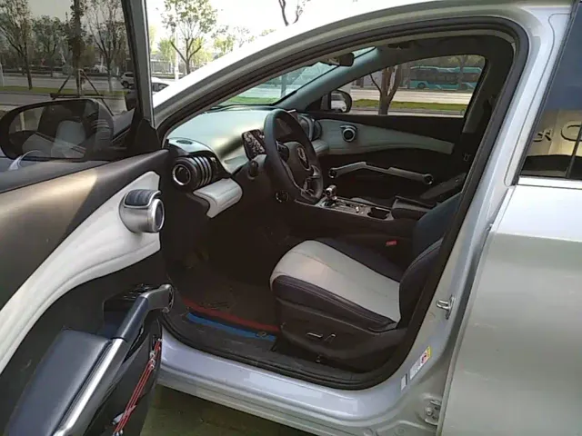 BYD Yuan PLUS — Фото автомобиля 15