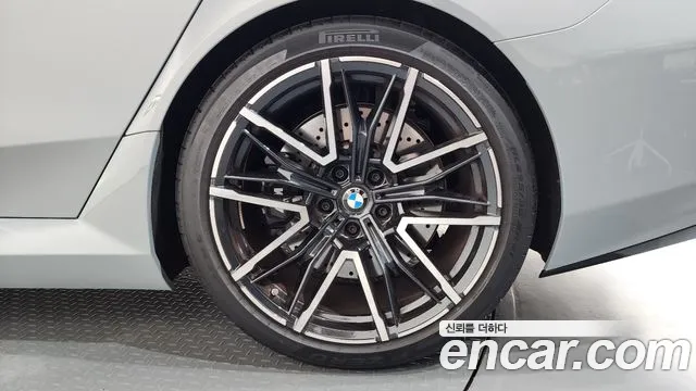 BMW M5 G90 — Фото автомобиля 21