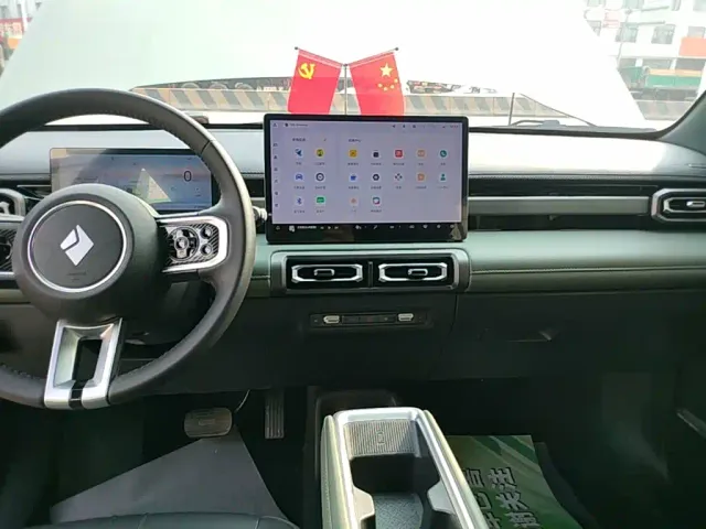 Baojun Yep Plus — Фото автомобиля 12