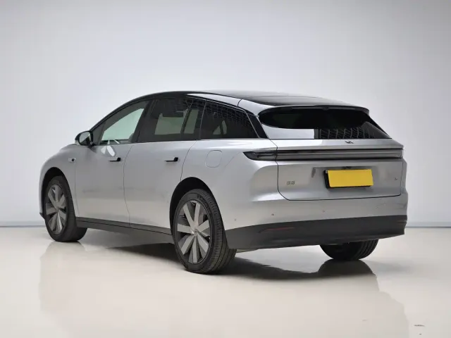 Li Auto i6 — Фото автомобиля 4