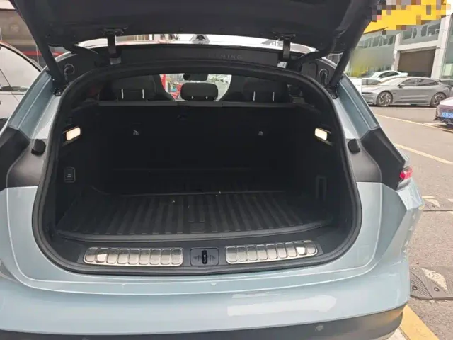 Nio ET5 Touring — Фото автомобиля 18