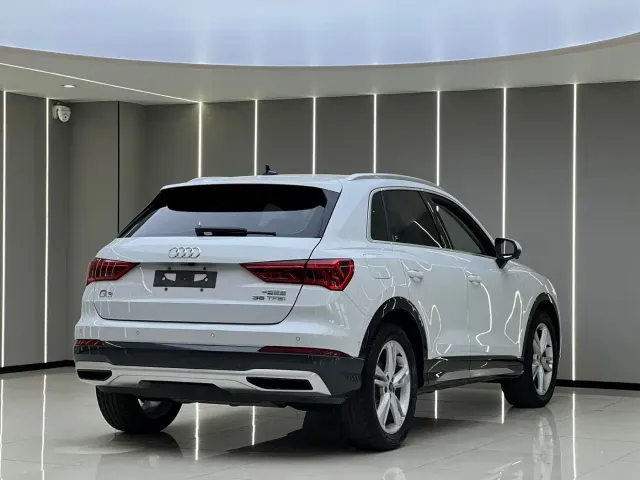 Audi Q3 — Фото автомобиля 16
