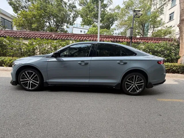 Geely Xingrui — Фото автомобиля 3