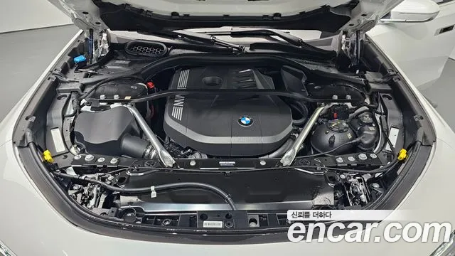 BMW 7-Series 7 серия (G70) 740i xDrive M Sport — Фото автомобиля 6