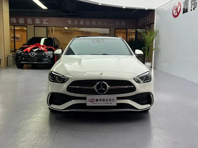Mercedes-Benz C-Class — Фото автомобиля 3