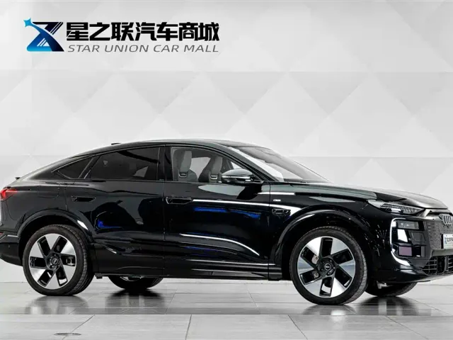 Audi Q6L Sportback e-tron — Фото автомобиля 5
