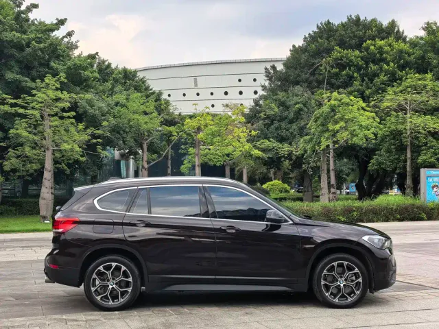 BMW X1 — Фото автомобиля 4