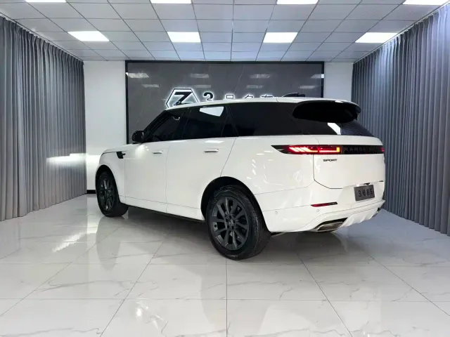 Land Rover Range Rover Sport — Фото автомобиля 5