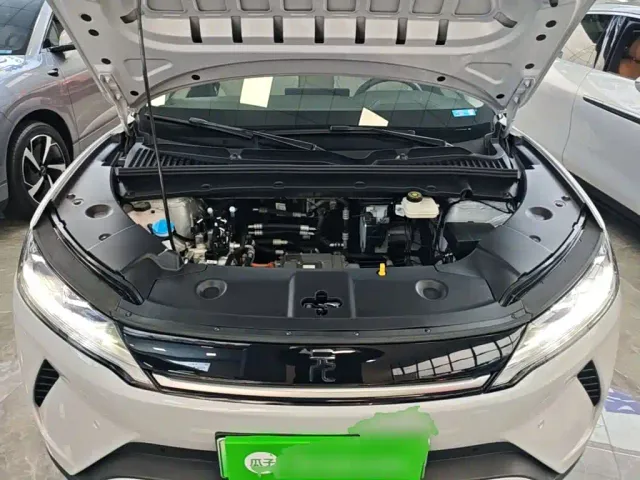 BYD Yuan UP — Фото автомобиля 15