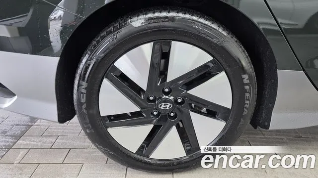 Hyundai Ioniq6 — Фото автомобиля 5