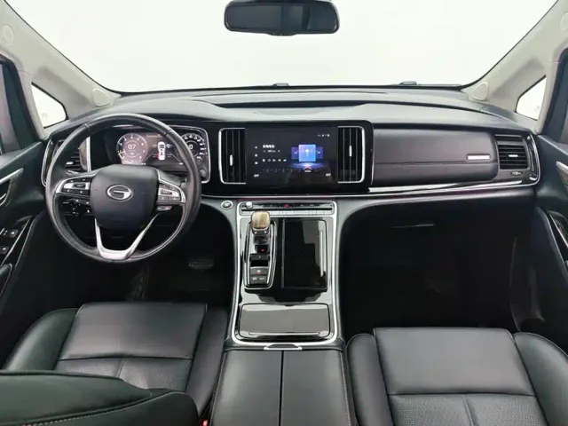 GAC Trumpchi M8 — Фото автомобиля 12