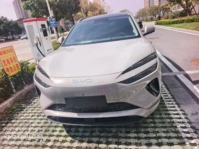 BYD Sealion 06 — Фото автомобиля 2