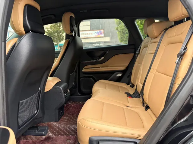 Lincoln Corsair — Фото автомобиля 13