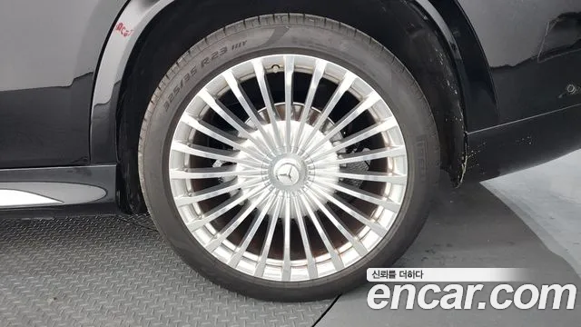 Mercedes-Benz GLS-Class — Фото автомобиля 13