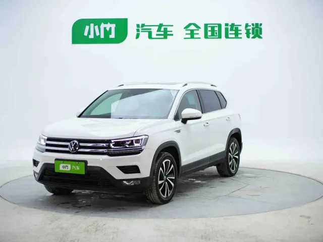 Фотография автомобиля — Volkswagen Tharu