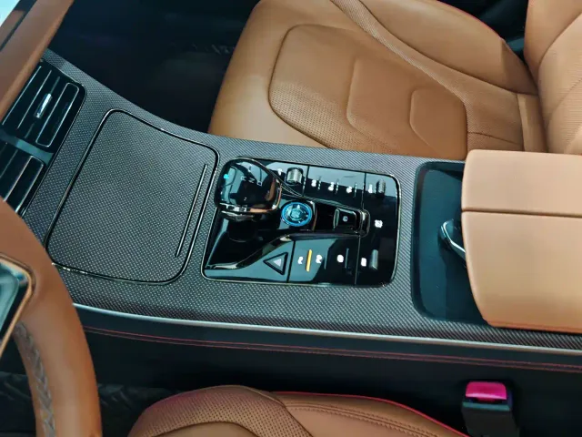 BYD Han — Фото автомобиля 11