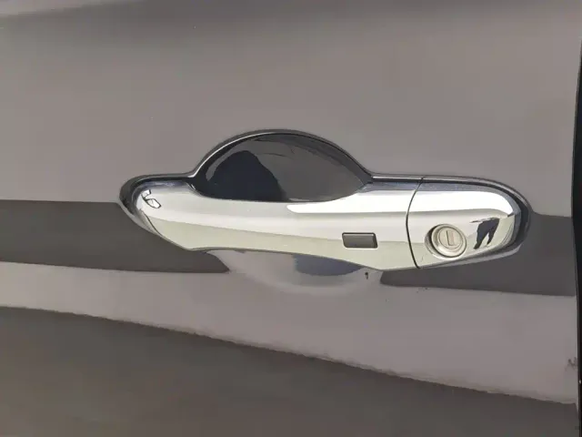JAC Motors JAC T8 — Фото автомобиля 18