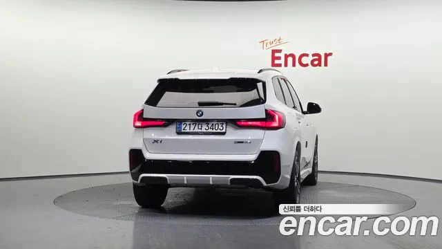 BMW X1 U11 — Фото автомобиля 4