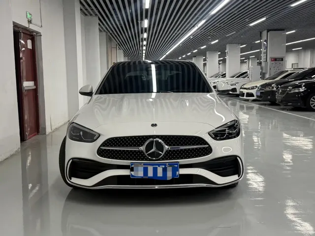 Mercedes-Benz C-Class — Фото автомобиля 2
