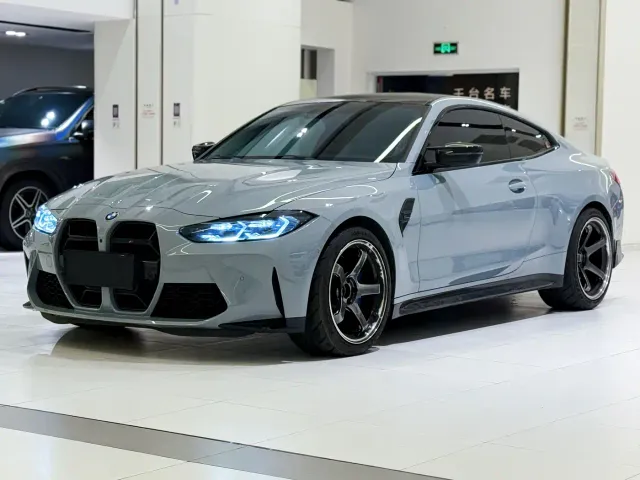 BMW M4 — Фото автомобиля 2