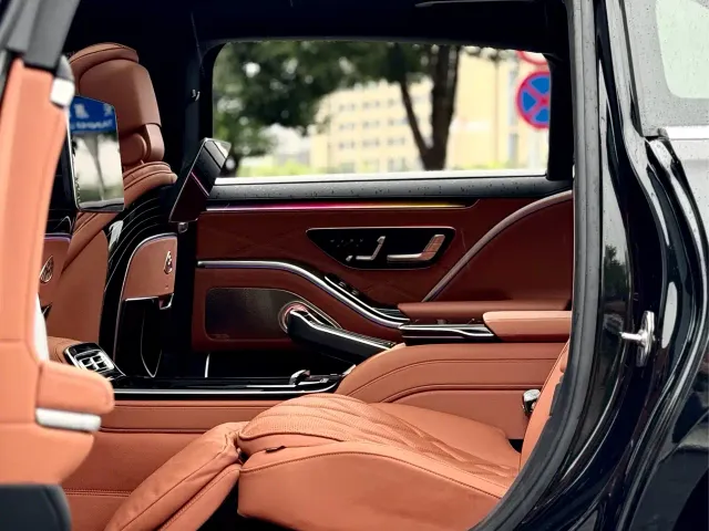 Mercedes-Benz Maybach S-Class — Фото автомобиля 14