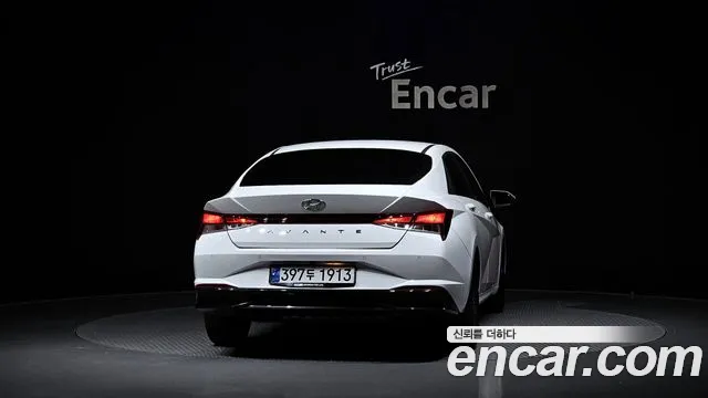 Hyundai Avante CN7 — Фото автомобиля 4