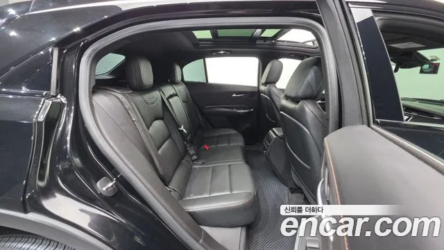 Cadillac XT4 2.0 Sport AWD — Фото автомобиля 19