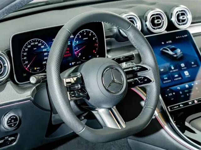 Mercedes-Benz C-Class — Фото автомобиля 11