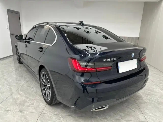 BMW 3 Series — Фото автомобиля 6