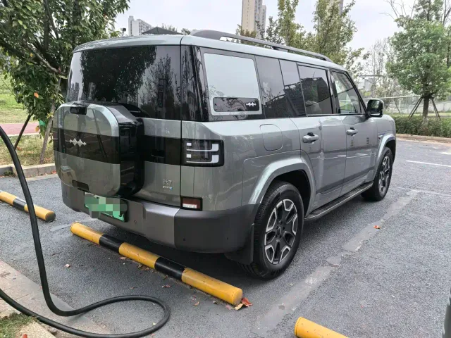BYD FangChengBao Titanium 7 — Фото автомобиля 10