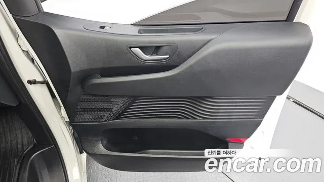Hyundai Staria — Фото автомобиля 14