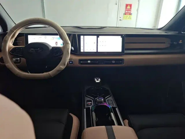 Geely ICON — Фото автомобиля 5