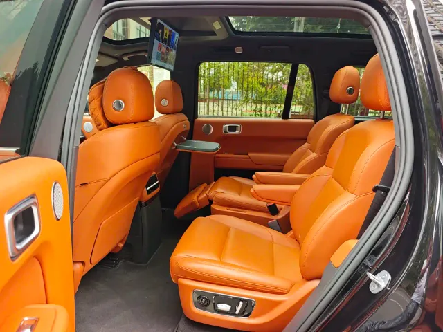 Li Auto L9 — Фото автомобиля 5