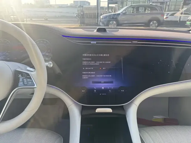 Mercedes-Benz EQS — Фото автомобиля 10