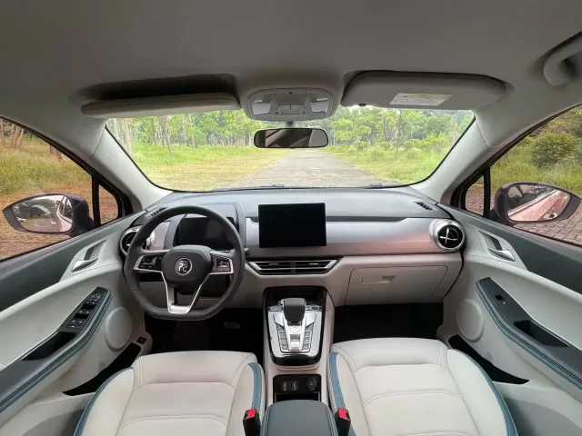 BYD Yuan Pro — Фото автомобиля 5