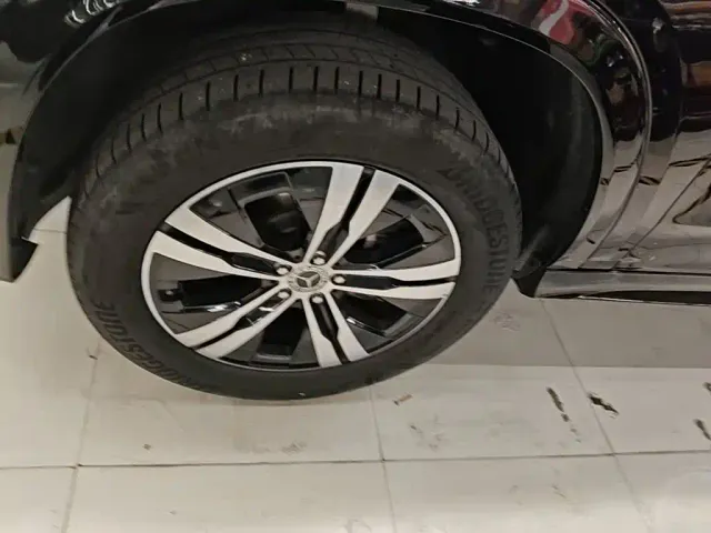 Mercedes-Benz GLE-Class — Фото автомобиля 22