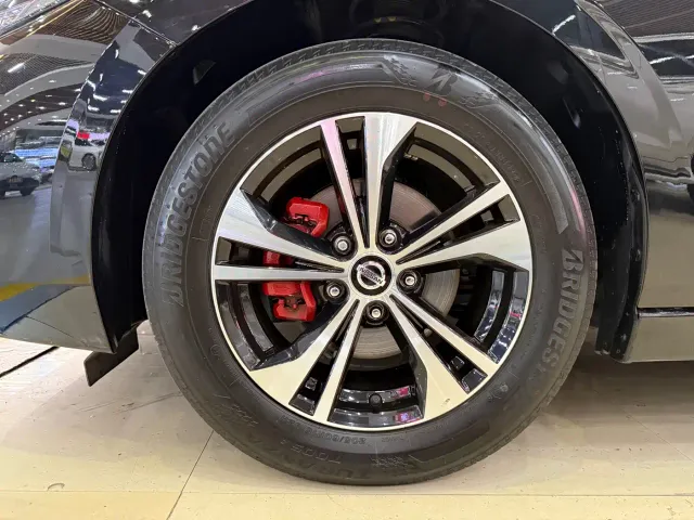 Nissan Sylphy — Фото автомобиля 6