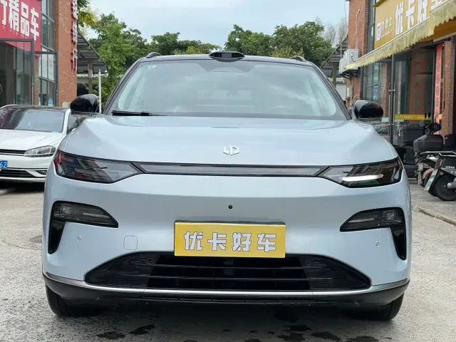 Leapmotor C11 — Фото автомобиля 5