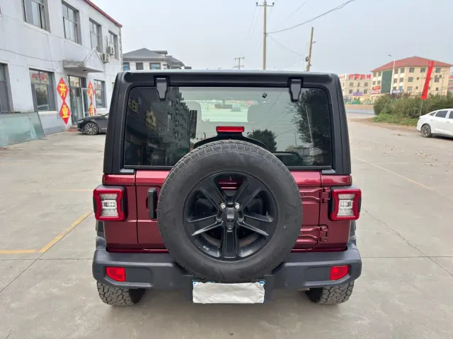 Jeep Wrangler — Фото автомобиля 6