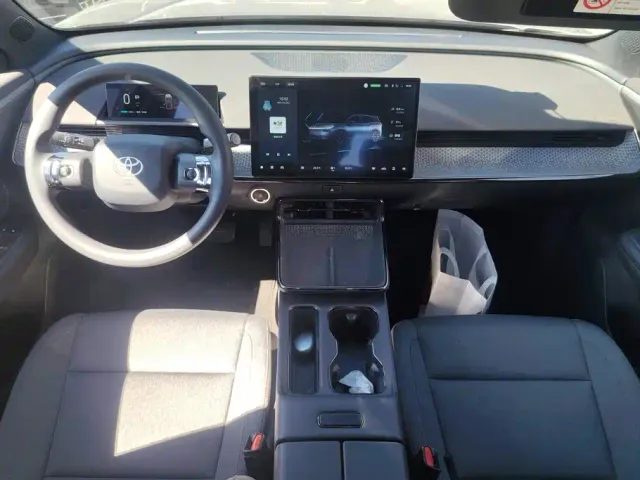 Toyota BoZhi 3X — Фото автомобиля 12