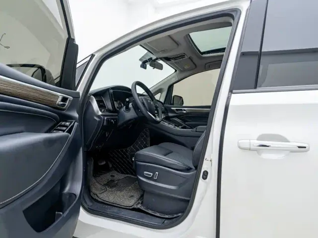 GAC Trumpchi M8 — Фото автомобиля 15