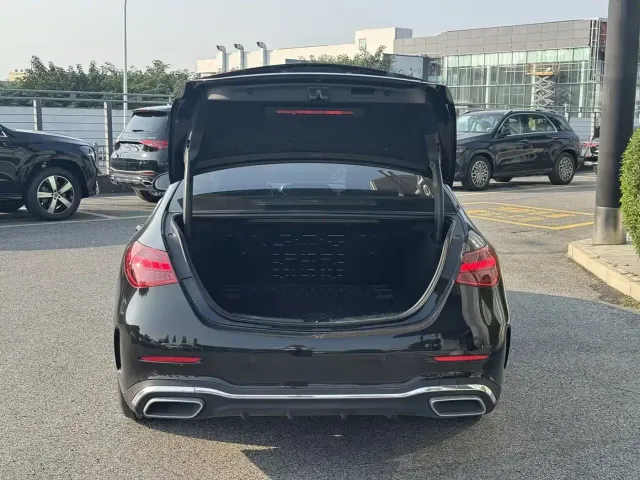 Mercedes-Benz C-Class — Фото автомобиля 22