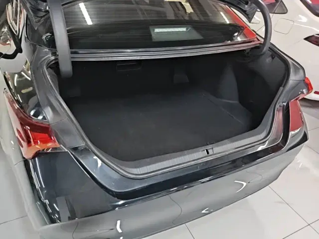 Toyota Avalon — Фото автомобиля 18