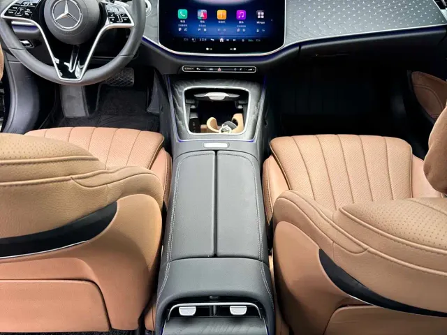 Mercedes-Benz E-Class — Фото автомобиля 9