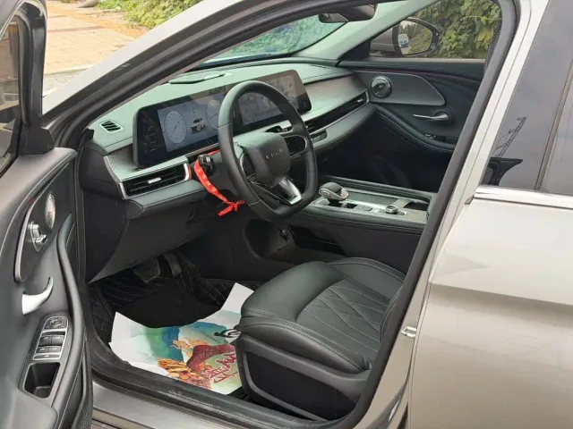 Chery Arrizo 8 — Фото автомобиля 9