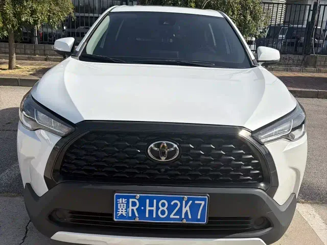 Toyota Corolla Cross — Фото автомобиля 2